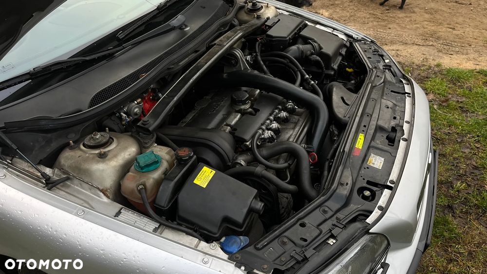 Volvo V70 2.4 - 20