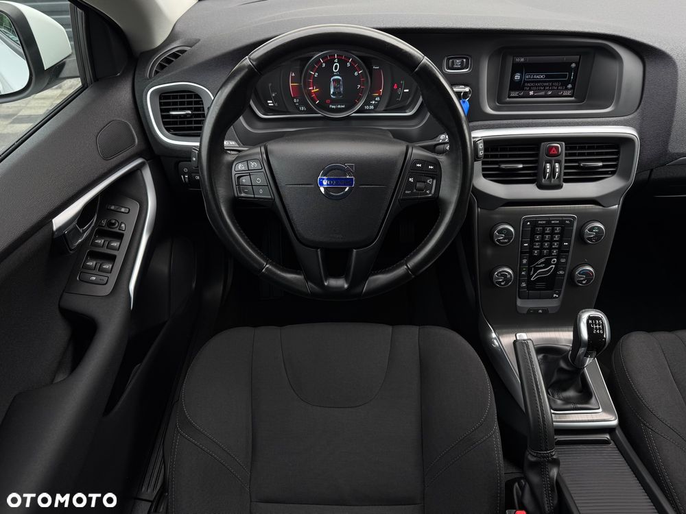 Volvo V40 T2 You - 9