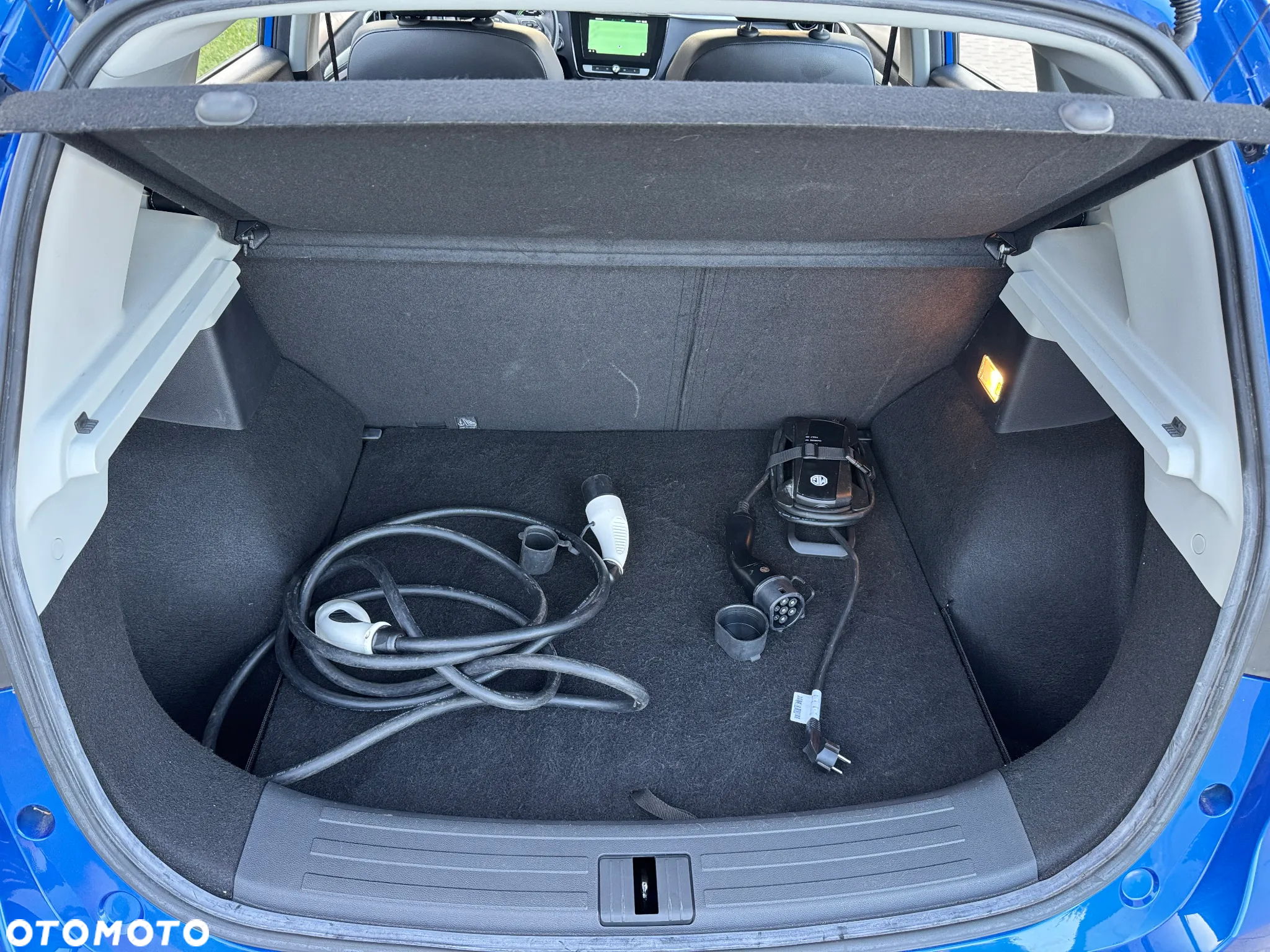 MG ZS EV Luxury - 36