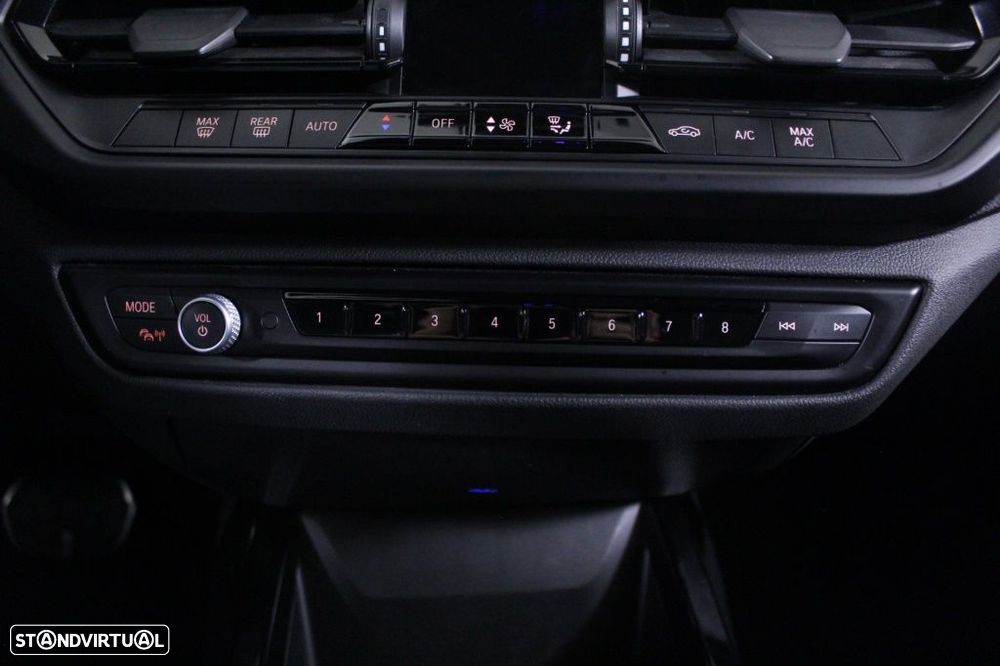 BMW 116 d Pack Desportivo M Auto - 30
