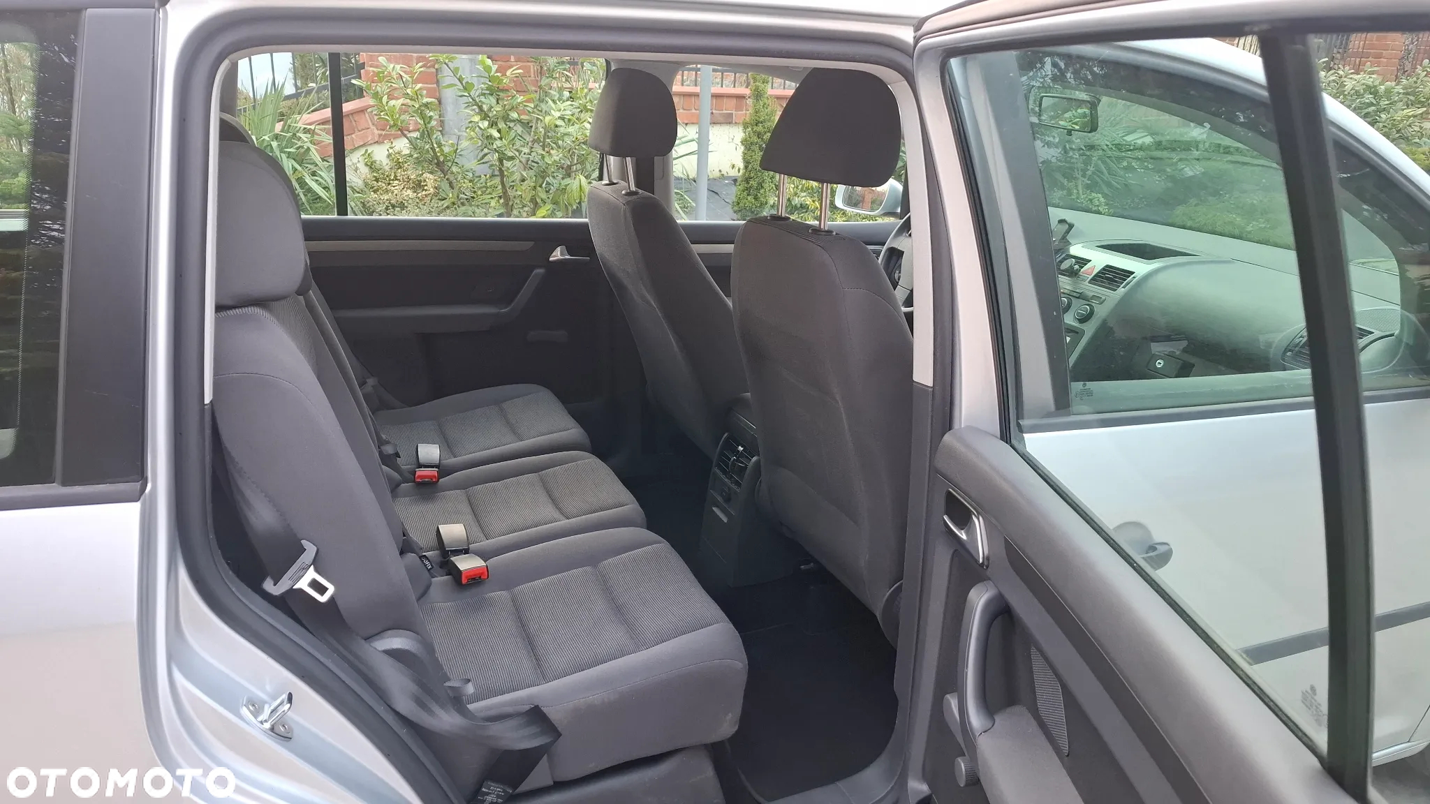 Volkswagen Touran 1.9 TDI DPF Conceptline - 14