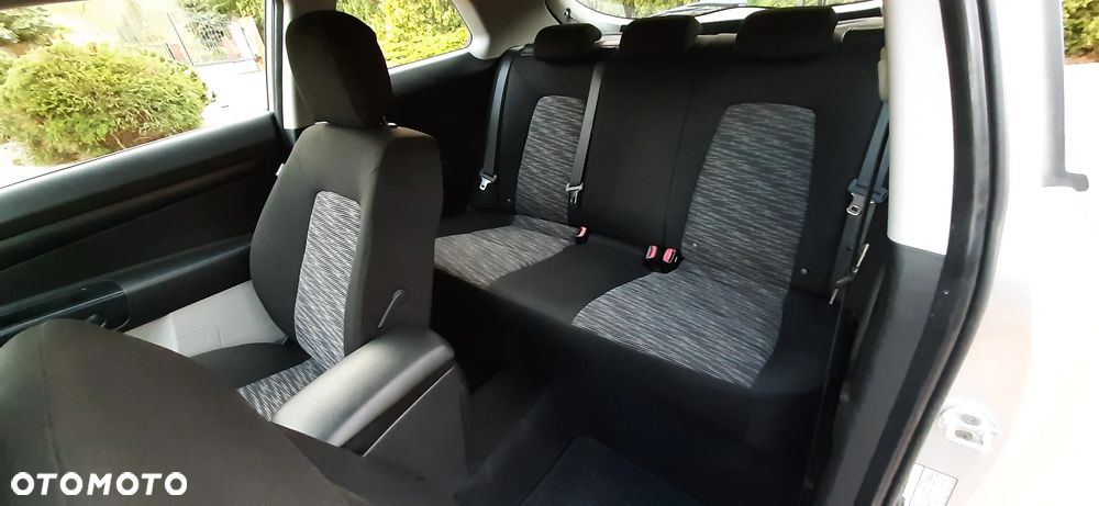 Kia Ceed - 19