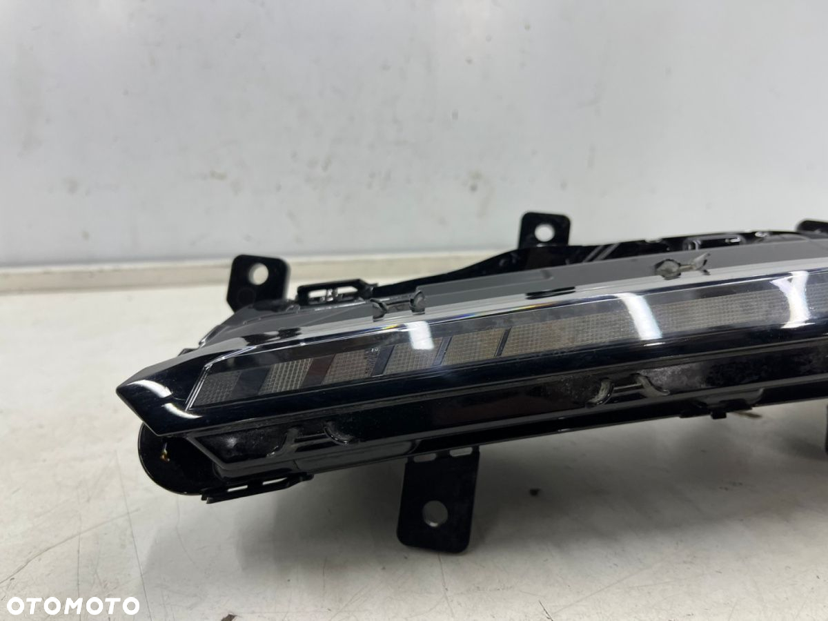 Lampa reflektor Peugeot 308 III T10 P5 21r.- prawy przedni LED DRL w zderzak światło 9835230880 - 3