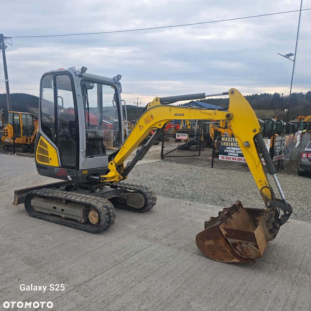 Wacker Neuson ET24 - 11