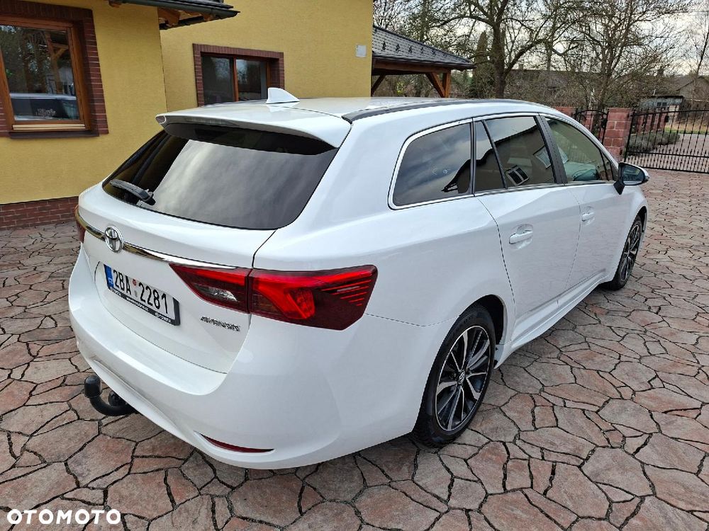 Toyota Avensis 2.0 D-4D Selection - 5