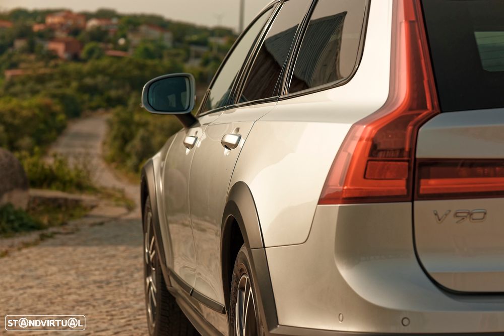 Volvo V90 Cross Country D5 AWD Geartronic Pro - 14