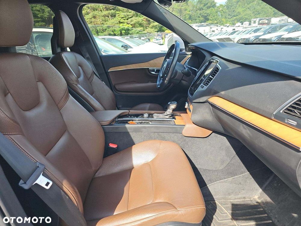 Volvo XC 90 T6 AWD Momentum - 6