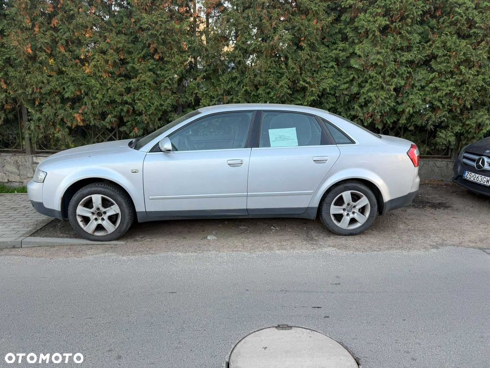 Audi A4 Avant - 4