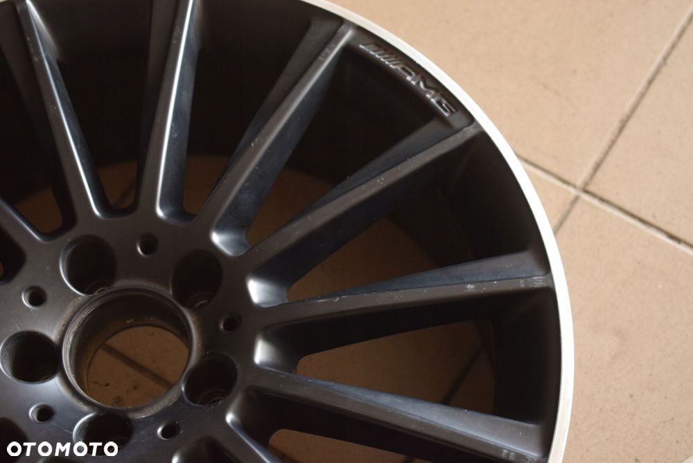 Mercedes AMG 7.5Jx19 5x112 ET33 - 5