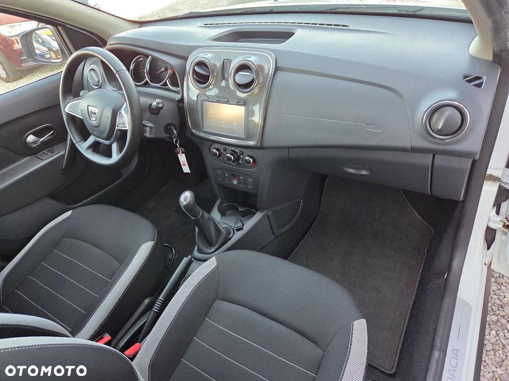 Dacia Logan TCe 90 (S&S) Stepway - 16