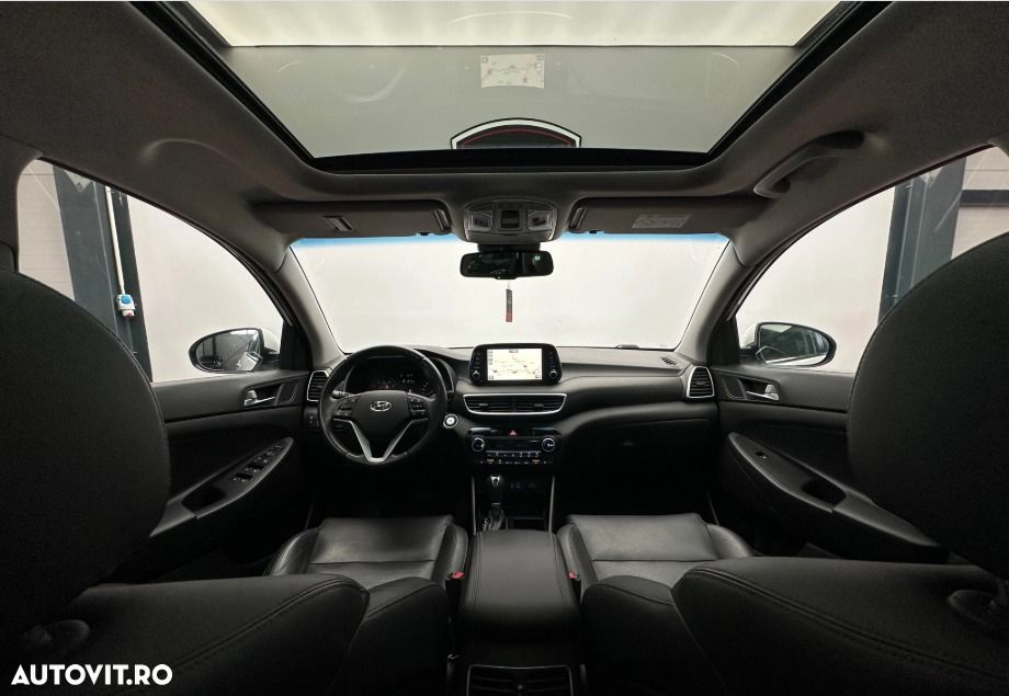 Hyundai Tucson 2.0 CRDI 4WD 8AT Luxury - 2