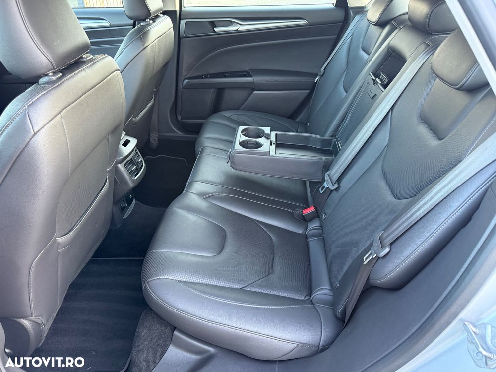 Ford Mondeo 2.0 TDCI Powershift AWD Titanium - 18