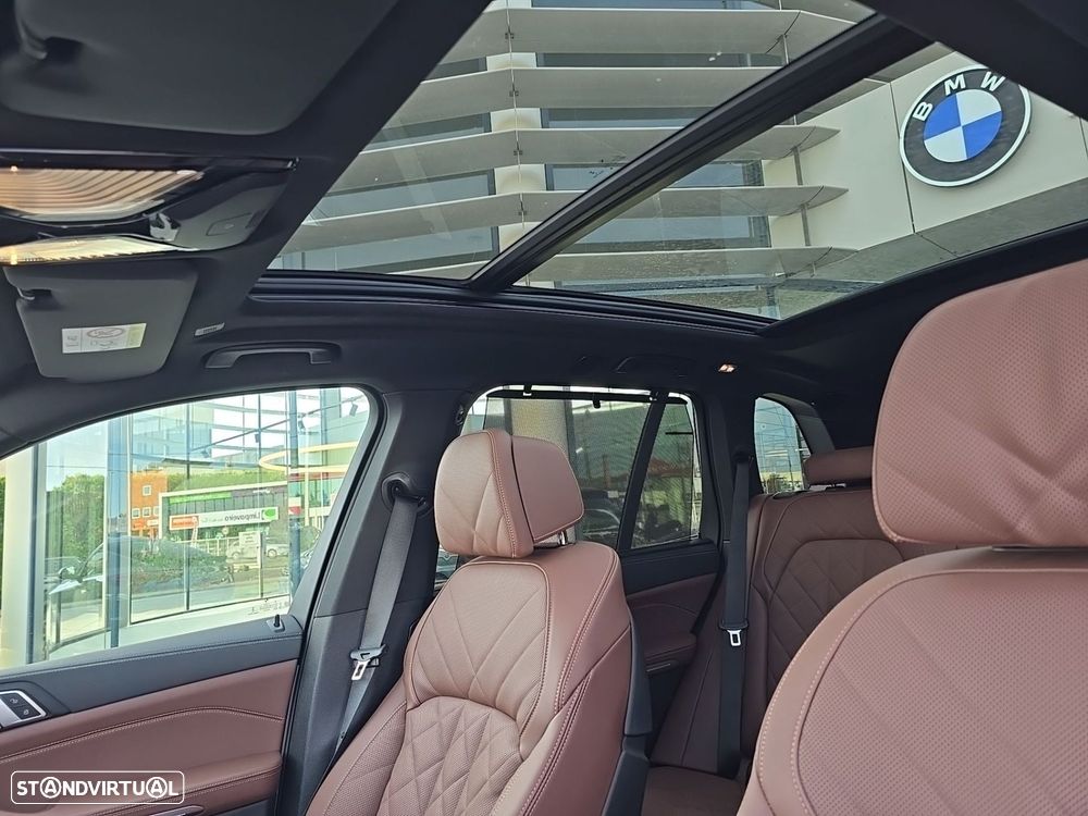 BMW X5 50 e xDrive Edição Desportiva M - 16
