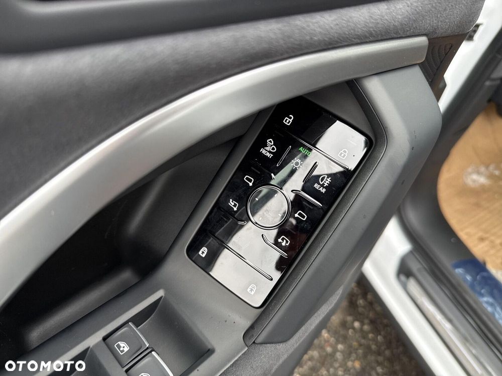 Audi Q5 Sportback - 13