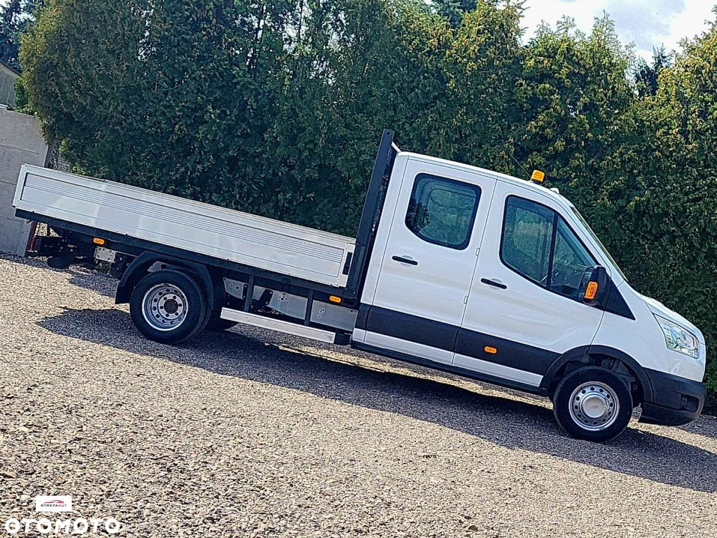 Ford Transit - 12