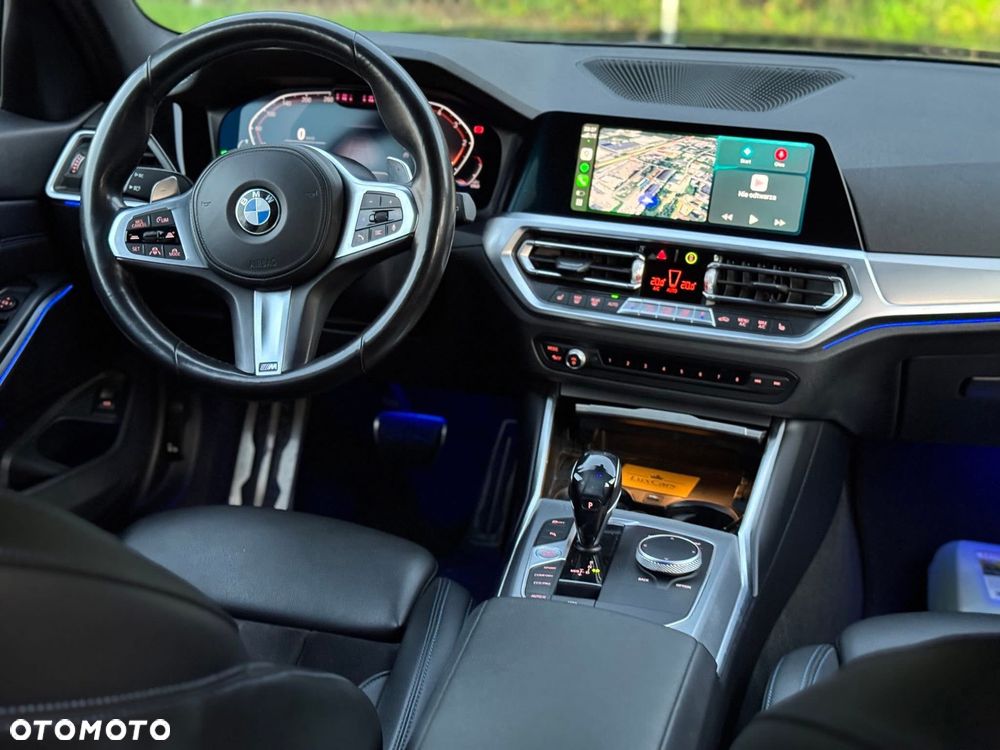 BMW Seria 3 320d Touring xDrive M Sport - 31