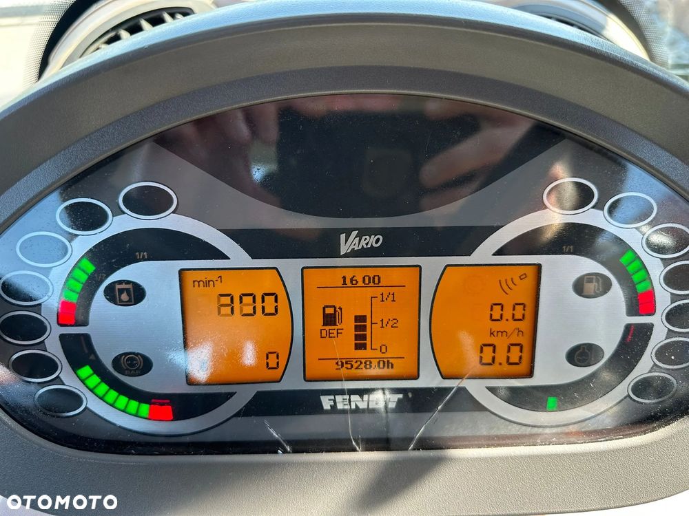 Fendt 828 vario PROFI PLUS  826 724 - 24