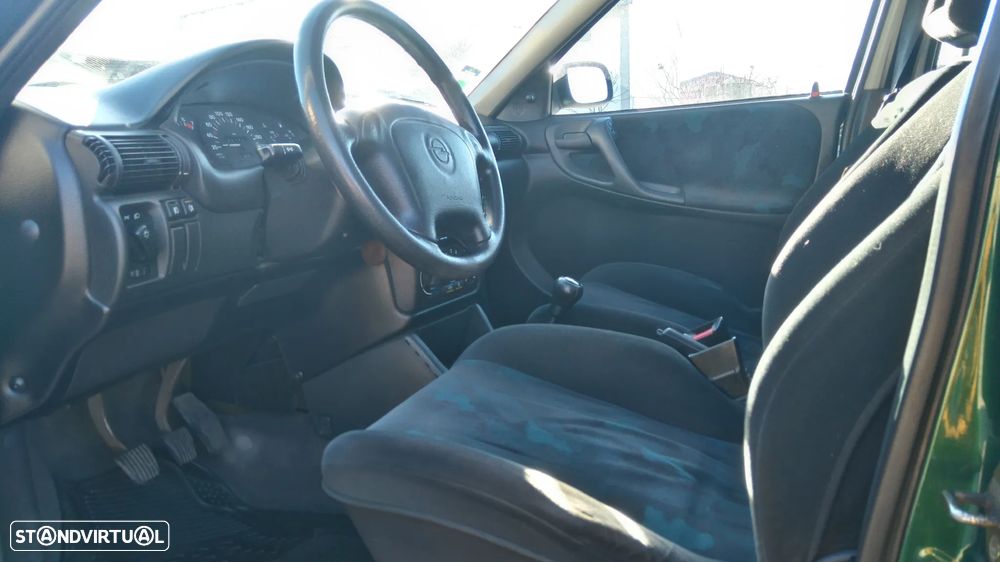 Opel Astra Caravan 1.4i 16V Club - 5