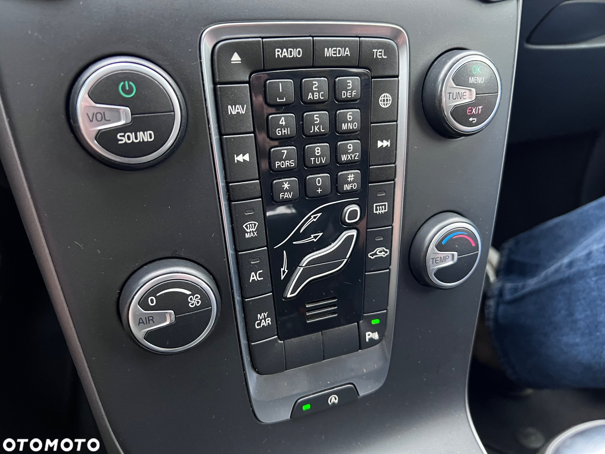 Volvo V40 D2 Drive-E Base - 34