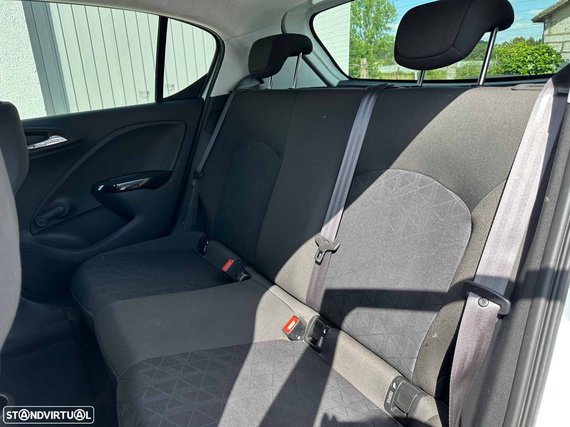 Opel Corsa 1.2 120 Anos - 13