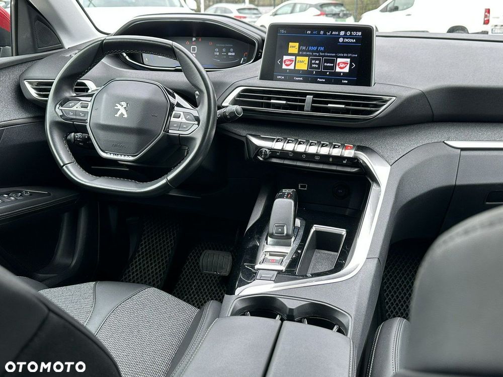 Peugeot 3008 1.2 PureTech Allure S&S EAT8 - 23