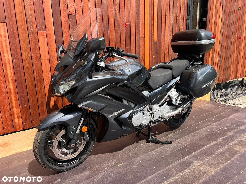 Yamaha FJR - 15