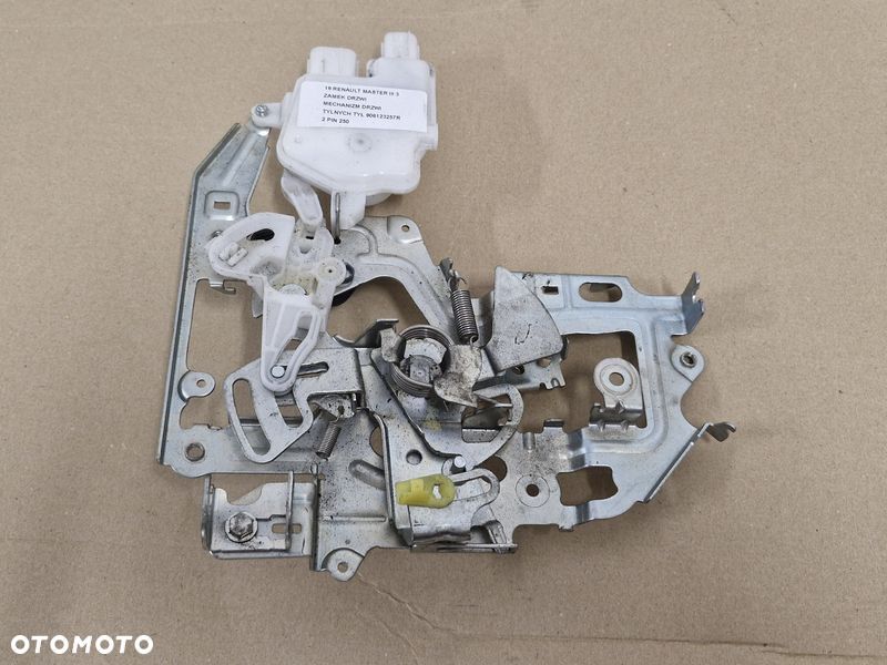 RENAULT MASTER III 3 ZAMEK DRZWI MECHANIZM DRZWI TYLNYCH TYŁ 906123257R 2 PIN - 2