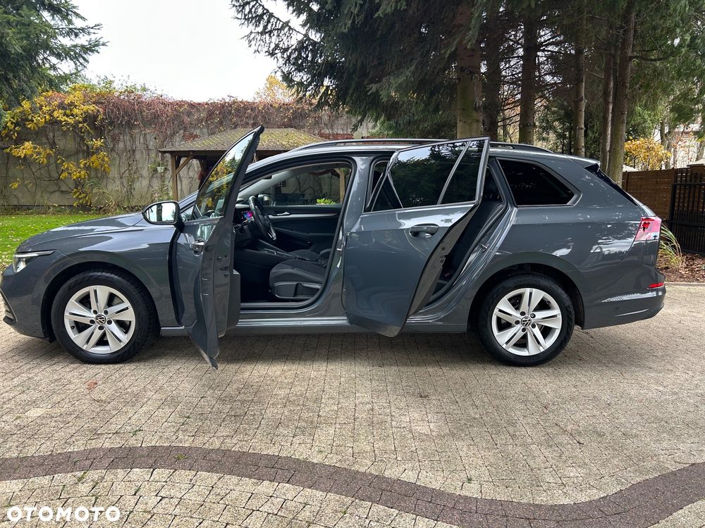 Volkswagen Golf - 25