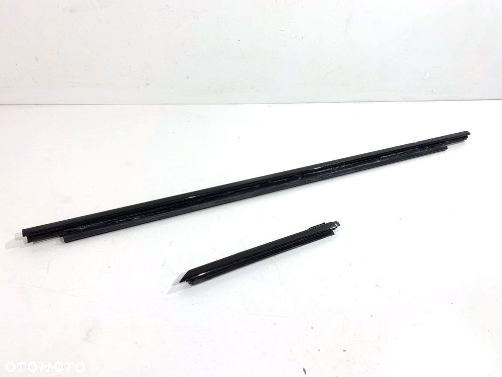 LISTWA ZGARNIAJĄCA PRZÓD LEWY  BMW 3 Gran Turismo (F34) 2012 - 2022 320 i 135 kW [184 KM] benzyna - 2