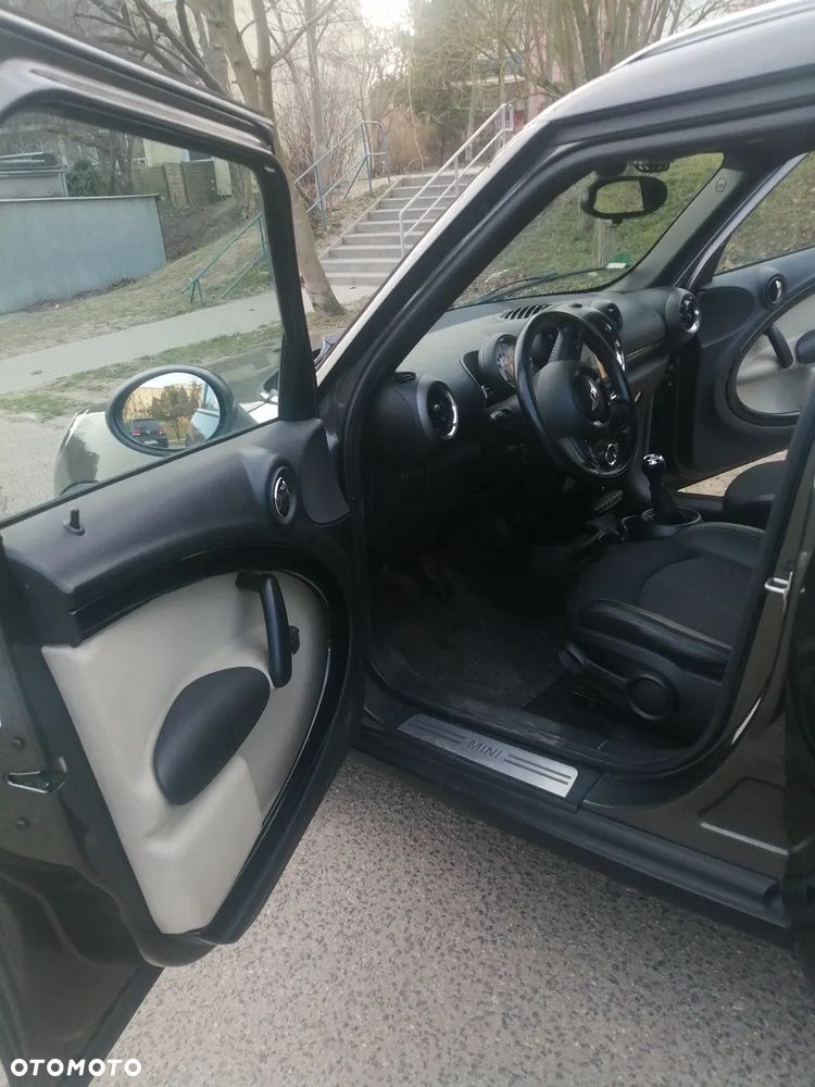 MINI Countryman Cooper D ALL4 - 13