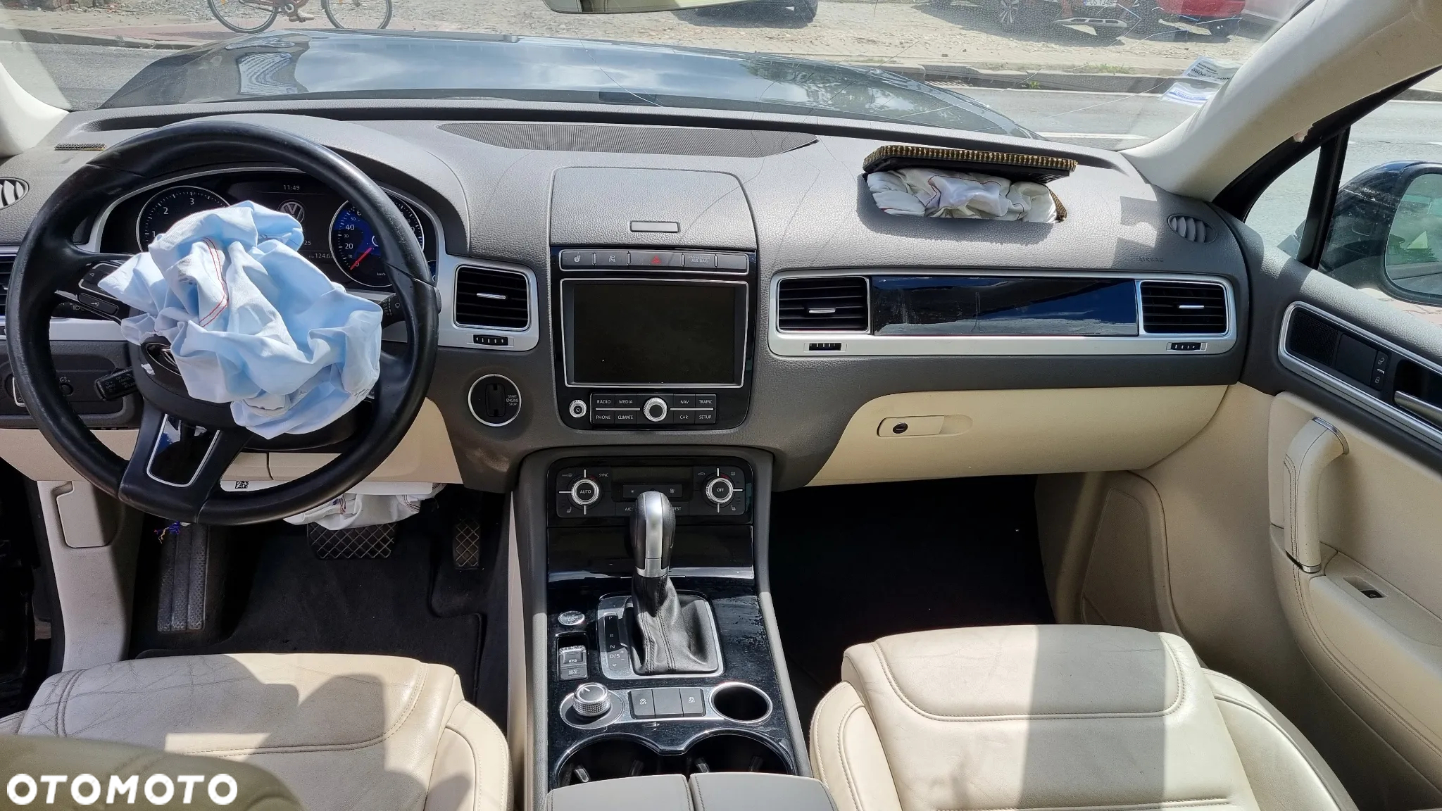 Volkswagen Touareg 3.0 V6 TDI BMT Business Line - 27
