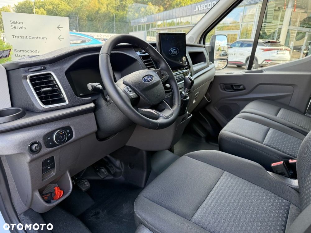 Ford Transit - 17