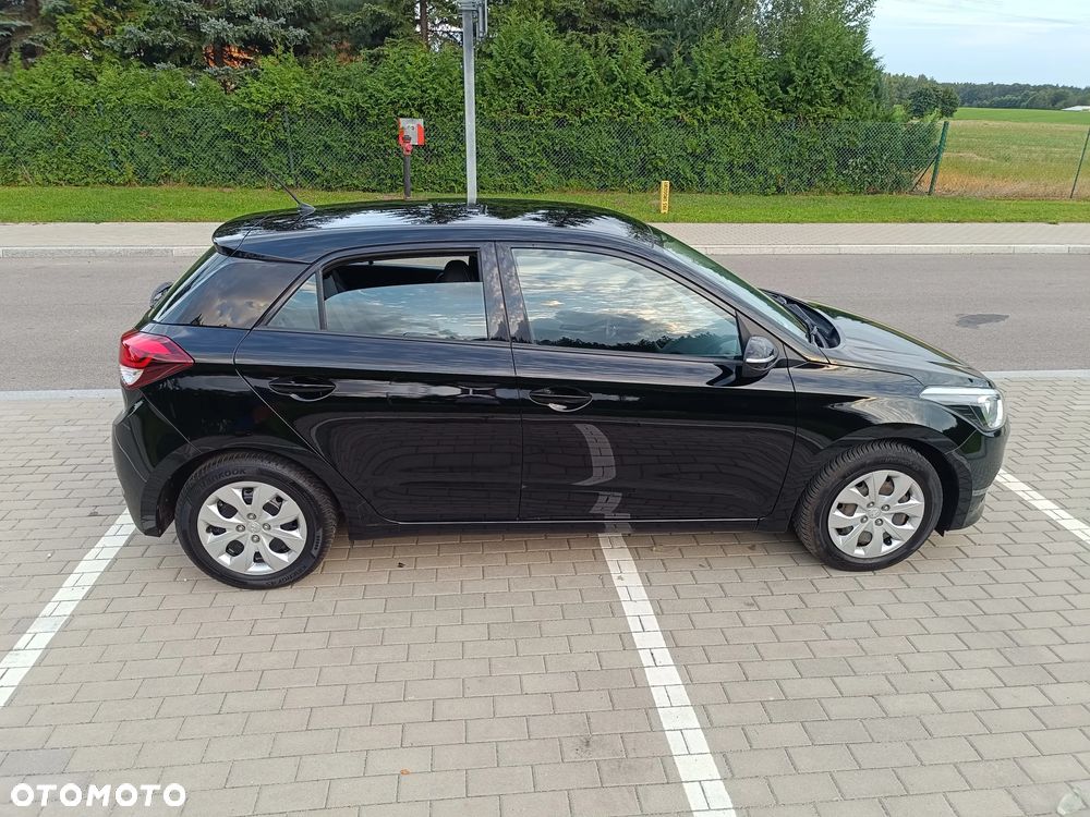 Hyundai i20 blue 1.2 Classic - 8