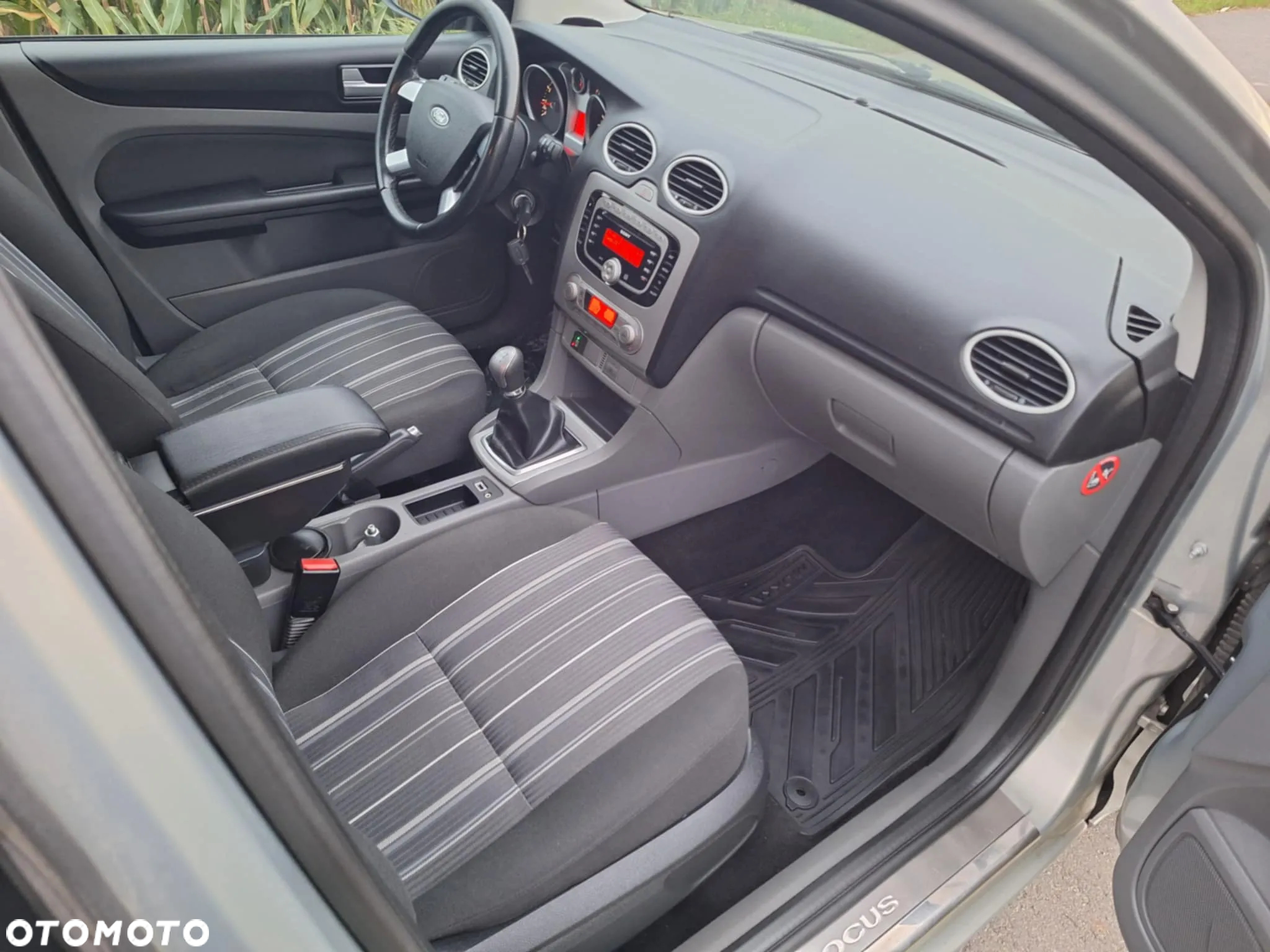 Ford Focus 1.6 Gold X - 12