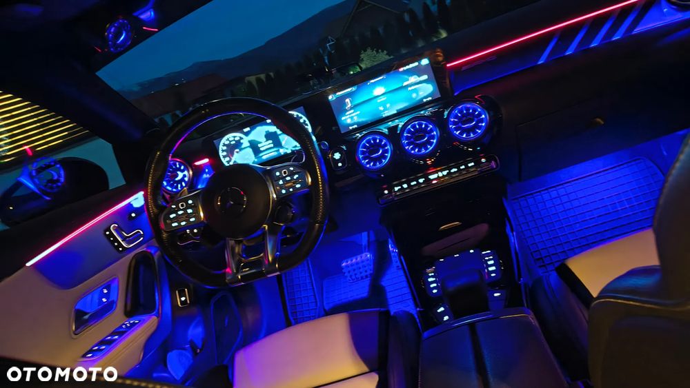 Mercedes-Benz CLA - 10