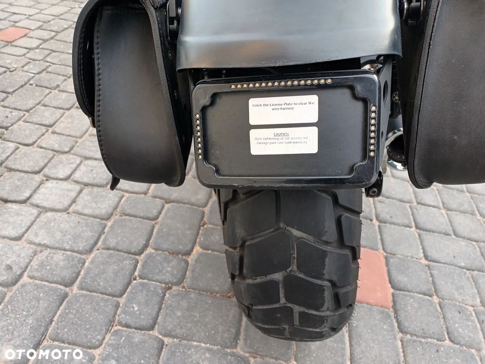 Harley-Davidson Dyna Fat Bob - 6