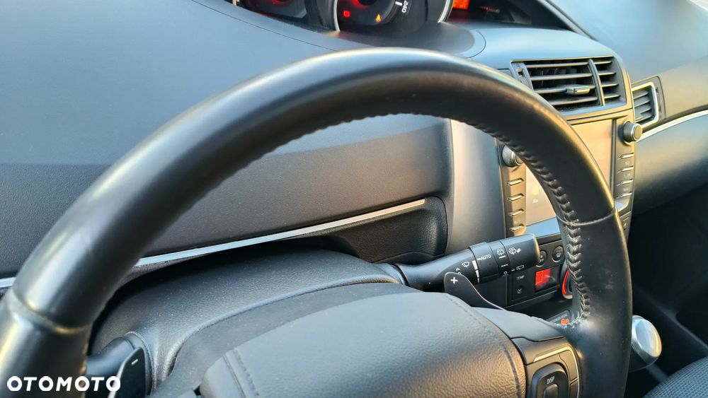 Toyota Verso 1.8 Multidrive Edition - 22