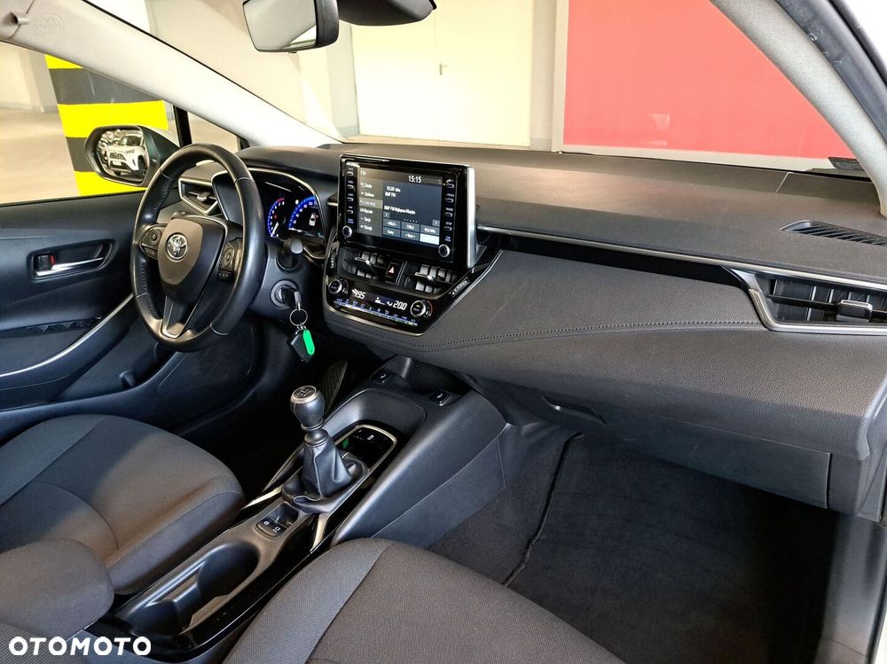 Toyota Corolla - 17