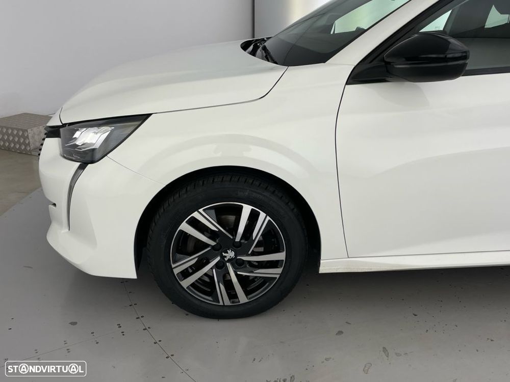 Peugeot 208 1.2 PureTech Allure - 18