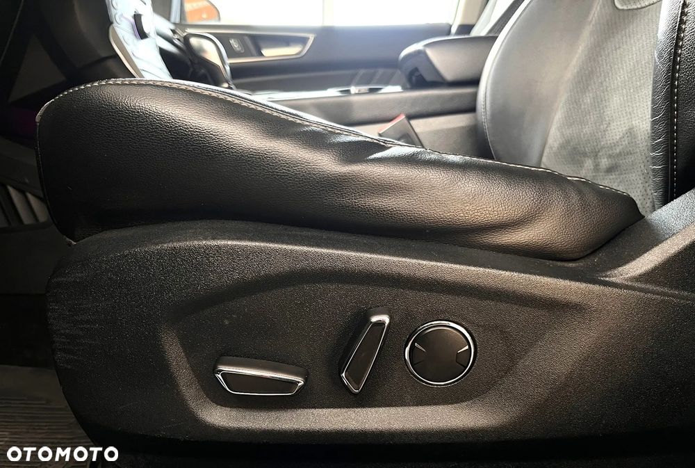 Ford Edge 2.0 TDCi Bi-Turbo 4x4 ST-LINE - 24