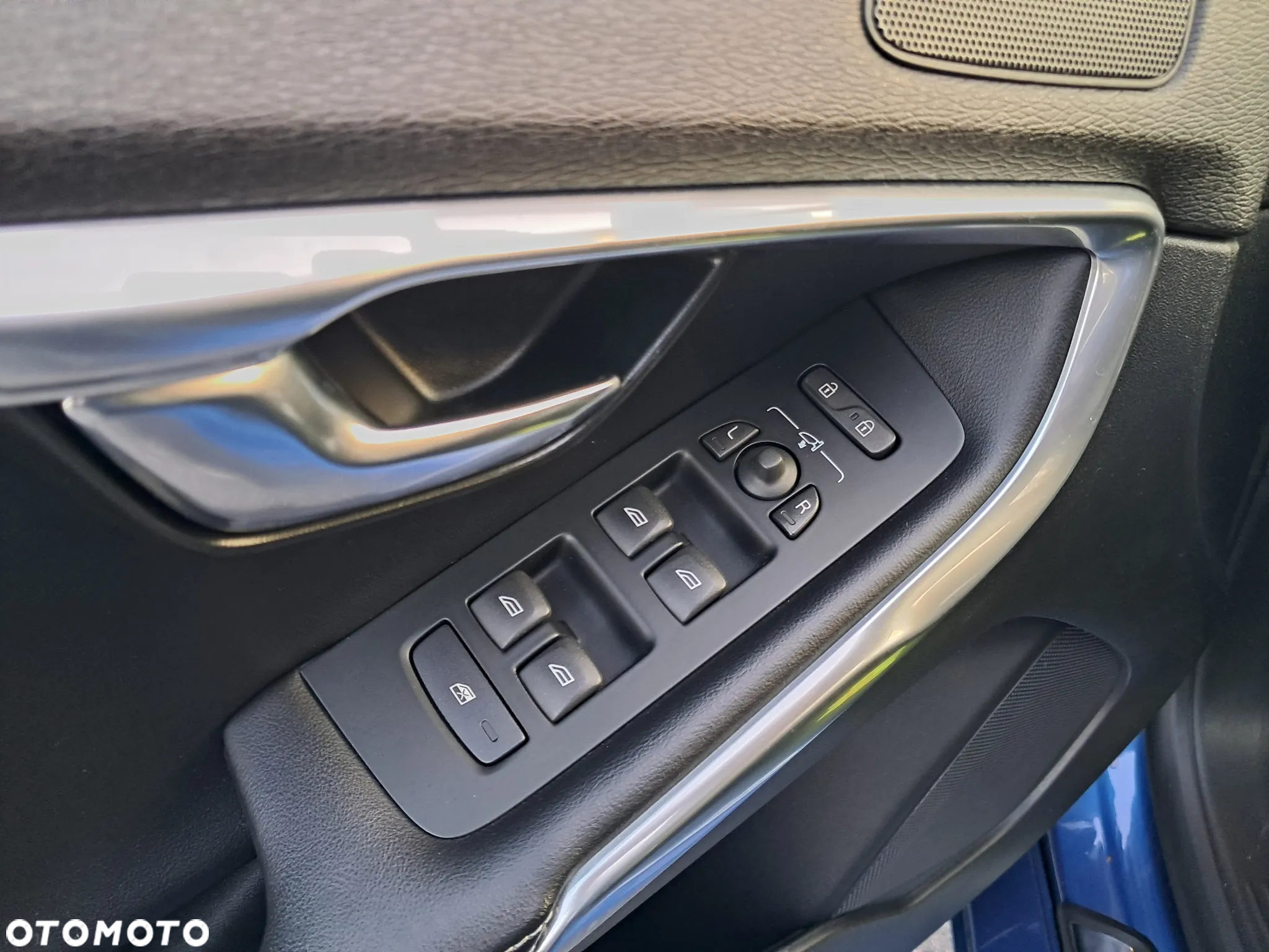 Volvo V40 D2 Geartronic RDesign - 11