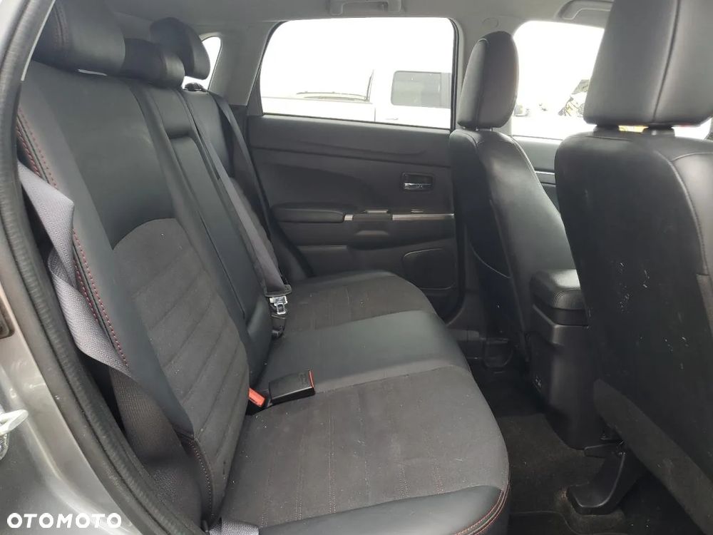 Mitsubishi ASX - 7