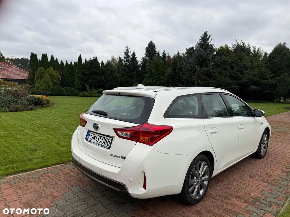 Toyota Auris 1.8 HSD Luna - 21