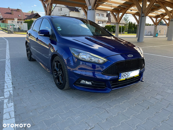 Ford Focus 2.0 TDCi ST-2 PowerShift