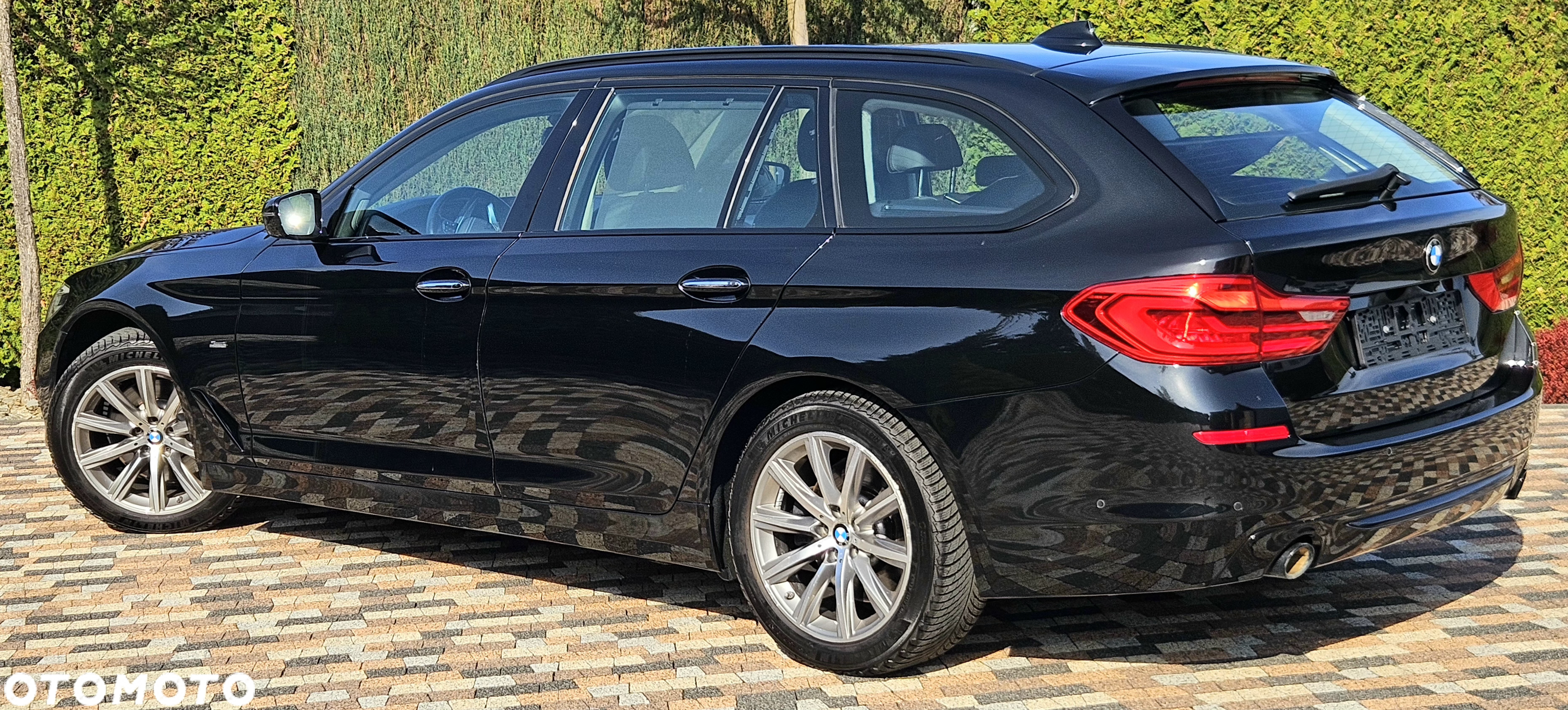 BMW Seria 5 530d xDrive Sport Line sport - 36