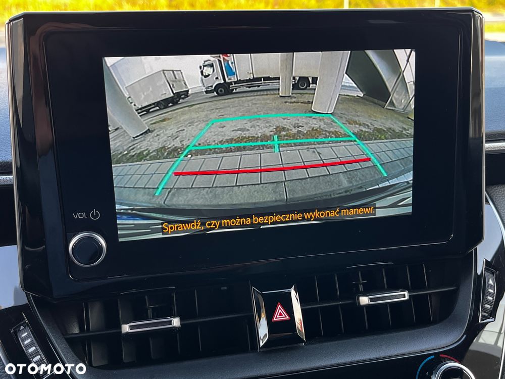 Toyota Corolla 1.8 Hybrid Comfort - 22