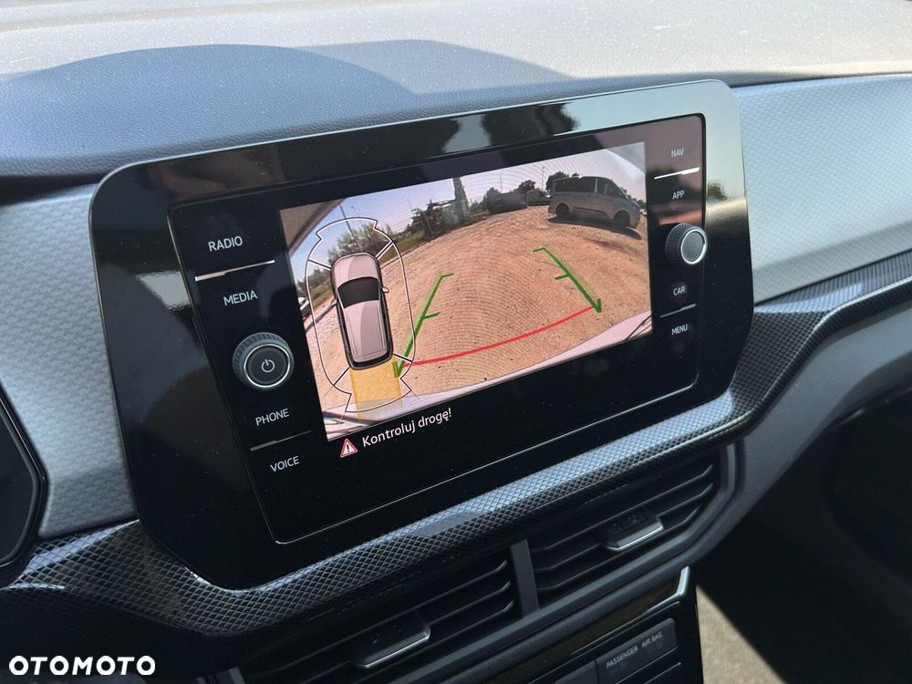 Volkswagen T-Cross - 22