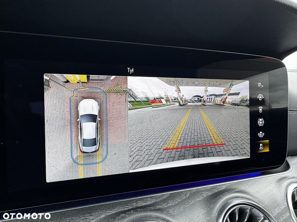 Mercedes-Benz CLS 300 d 4Matic 9G-TRONIC AMG Line - 10