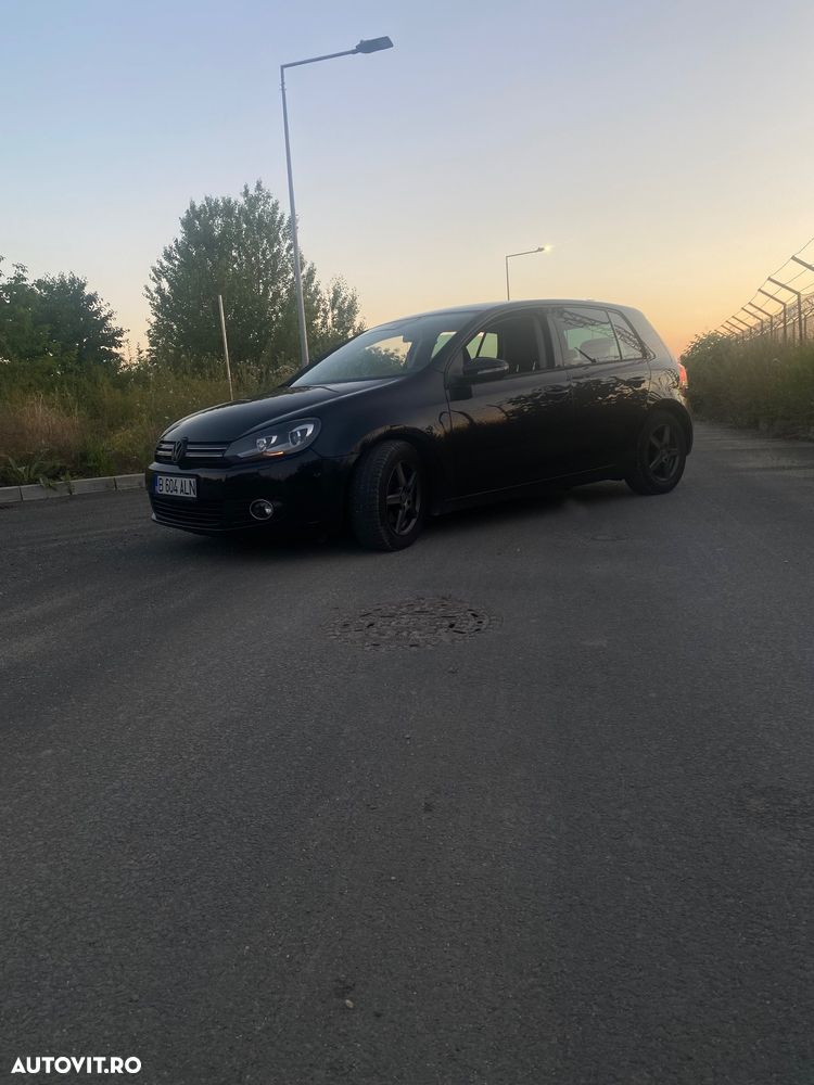 Volkswagen Golf - 8