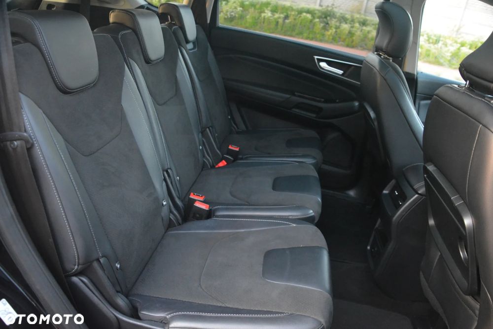 Ford S-Max 2.0 TDCi Titanium PowerShift - 30